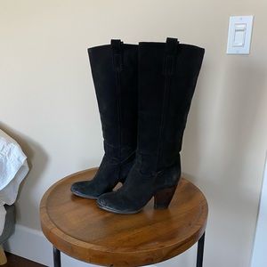 BARNEYS NEWYORK BLACK SUEDE BOOTS
